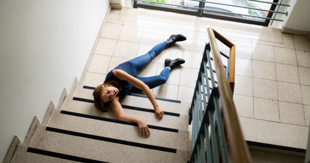 Newark Slip and Fall Lawyers at Goldstein & Goldstein, LLP Offer Free Legal Consultations