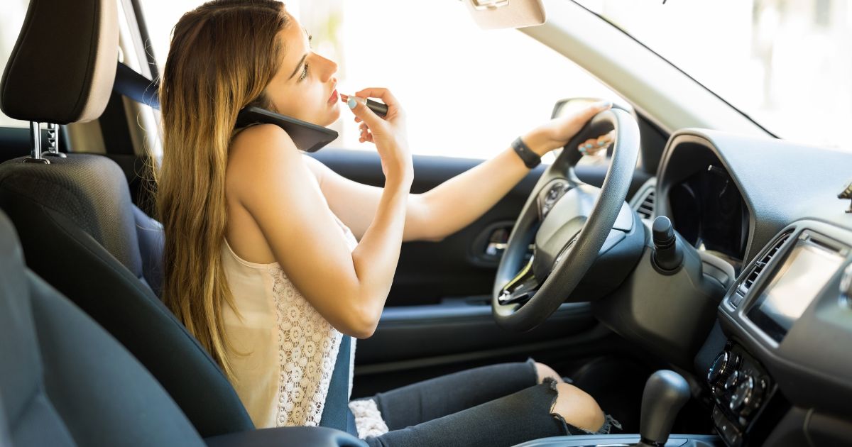 Distracted driving accident lawyers